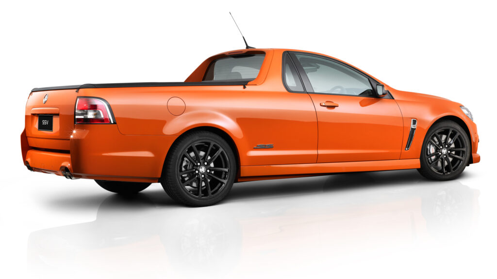 Holden_VF_SSV_ute_rear_-_Simple_Layers